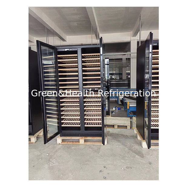 ETL-certificaat Zwarte meerlaagse beuk houten plank Wijnopslag Vitrines Hoogwaardige koelers