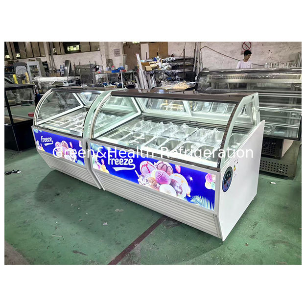 IJsshops/supermarkten gebruiken opslagkoel om ijsschermen te vertonen